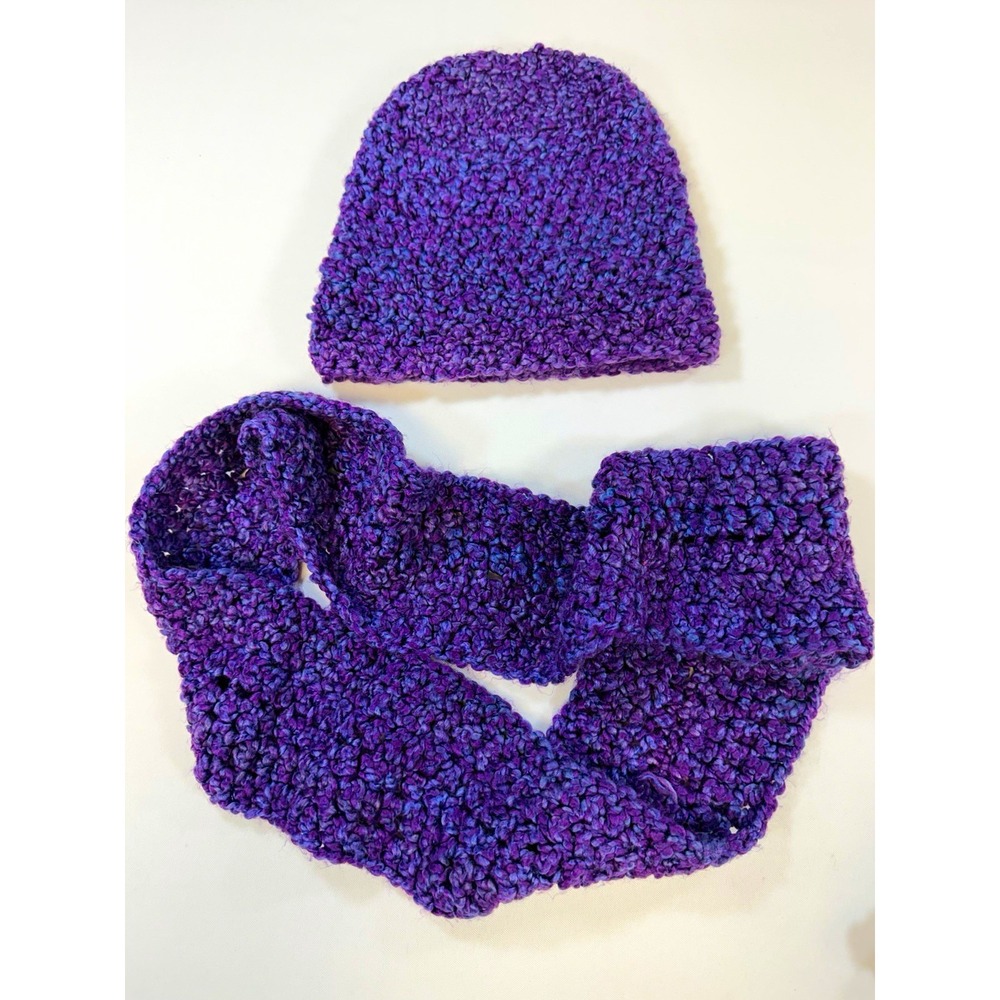 Handmade Crochet Hat Infinity Scarf Set Purple Boucle Beanie Cowl Loop Wrap